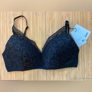 Knix Black Wireless Bra with Adjustable Straps